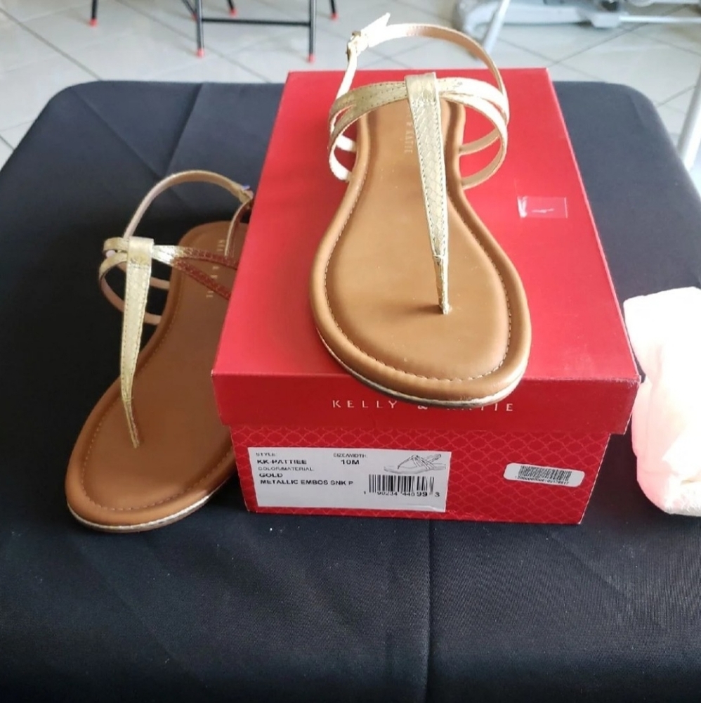 Kelly & Kate Women KK-Pattiee Gold Sandals 10